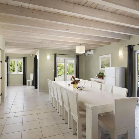 بيت للعطل 8-schlafzimmer-villa Bianca Mit Pool- Sauna- Bil By Interhome *